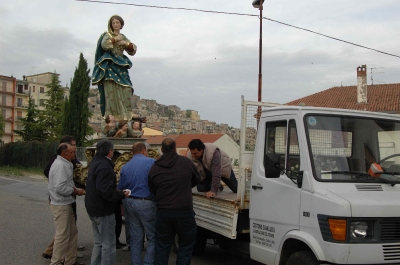 Peregrinazio Maria Via A. Manzoni 29-05-2010-6